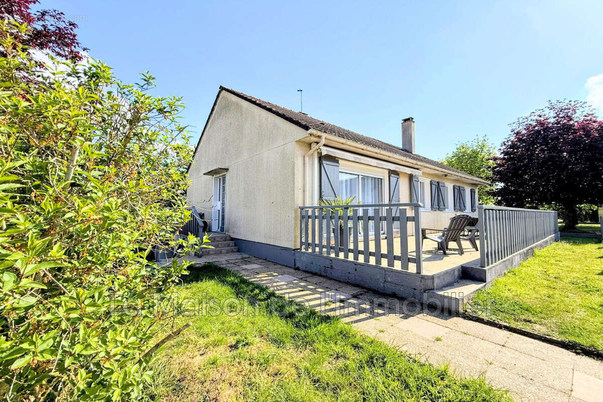 Maison à CRIQUEBEUF-SUR-SEINE