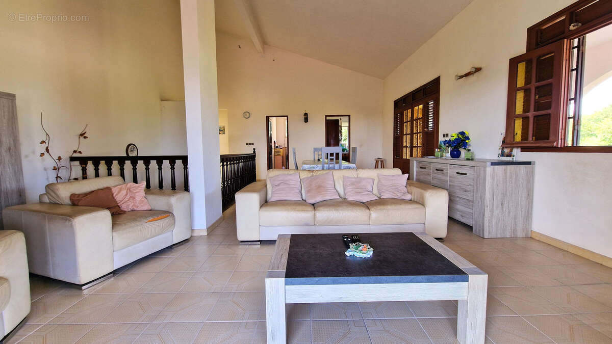 Maison à L&#039;AJOUPA-BOUILLON