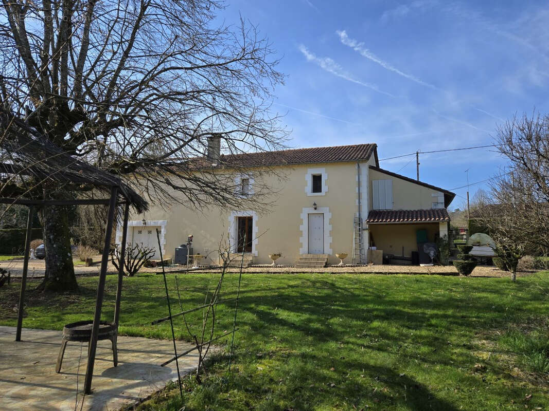 Maison à VILLAMBLARD