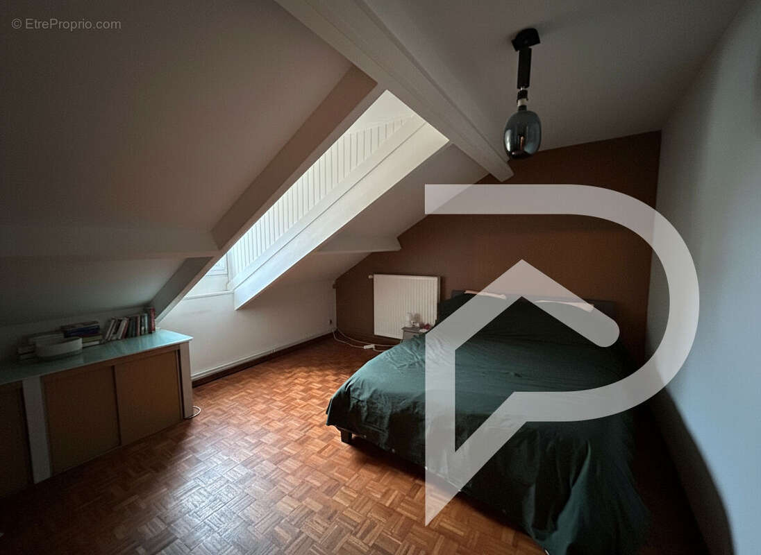 Maison à ESTREES-SAINT-DENIS