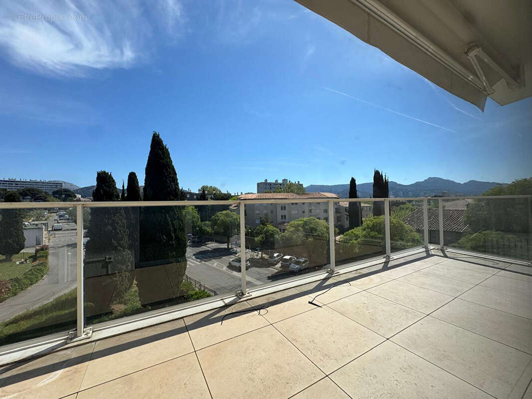 Appartement à MARSEILLE-9E