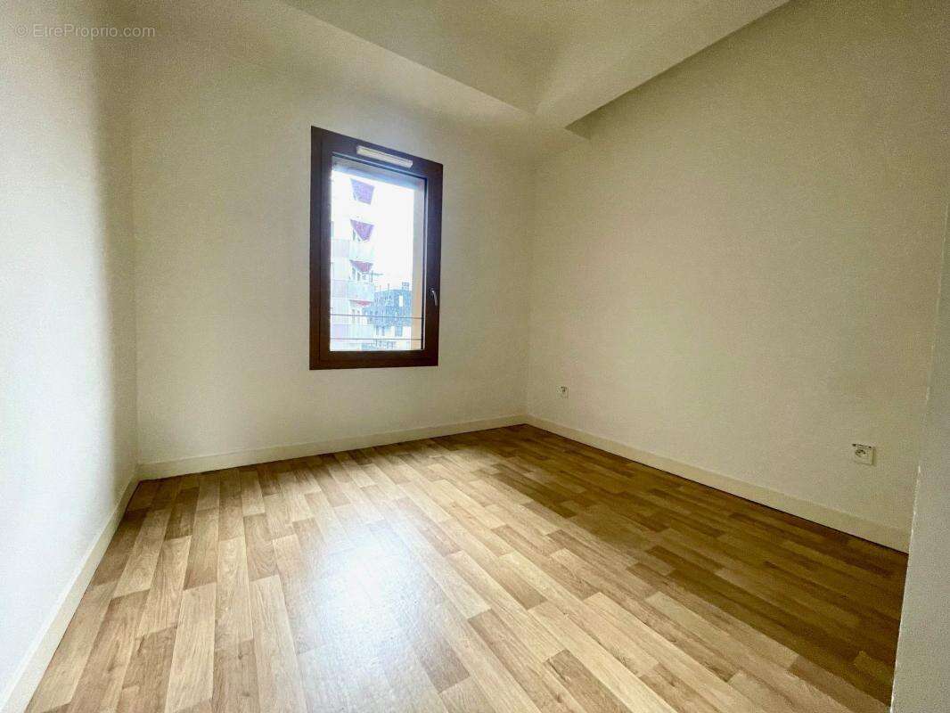 Appartement Paris 4 pièce(s) 89,10 m2 - photo 6