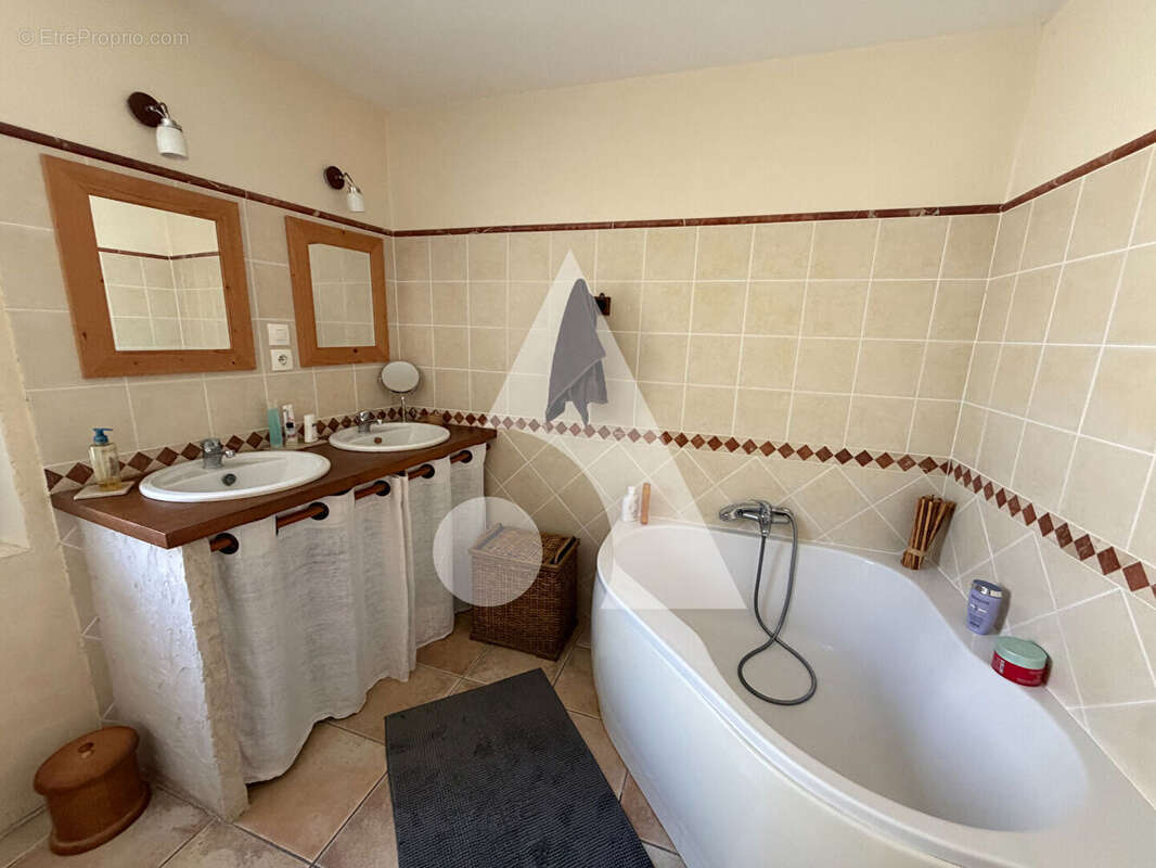 Maison Bessines 7 pièce(s) 137.10 m2 - photo 9