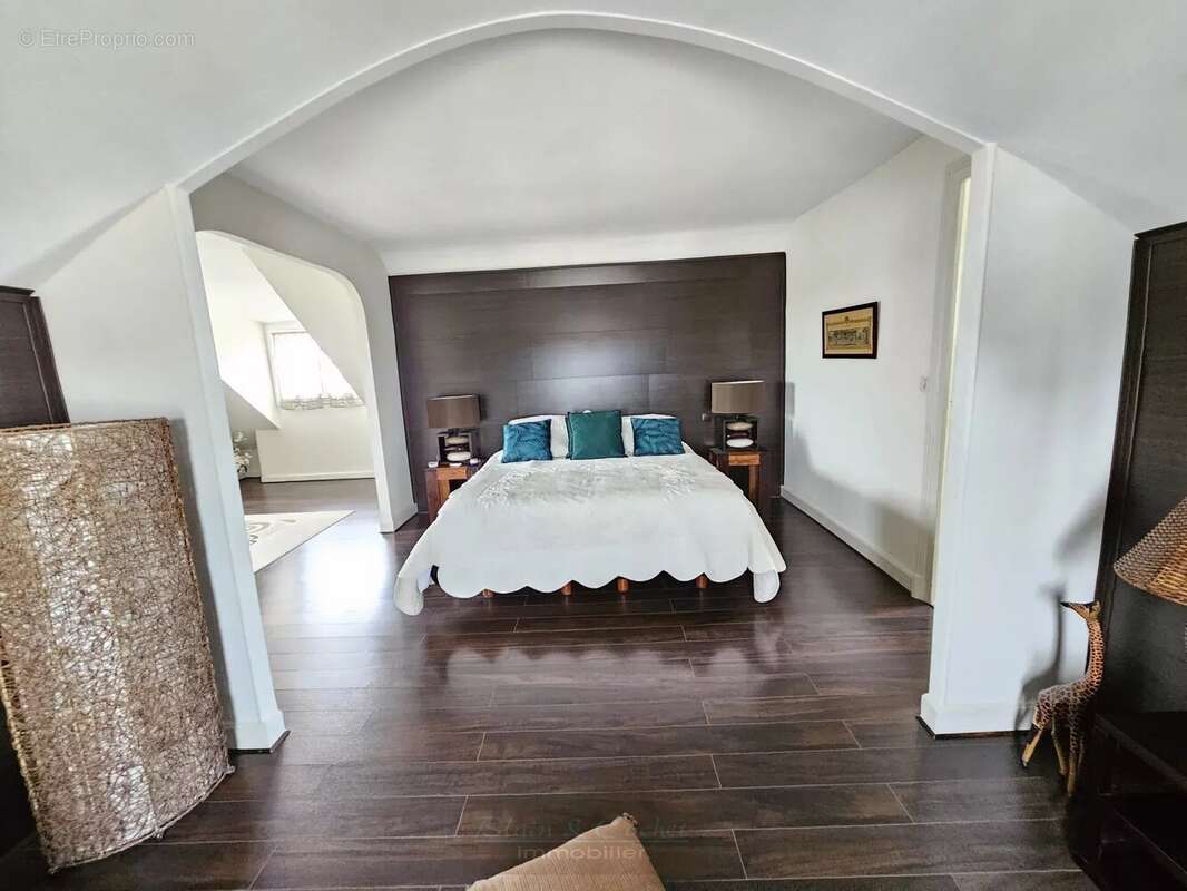 Maison à CHALETTE-SUR-LOING