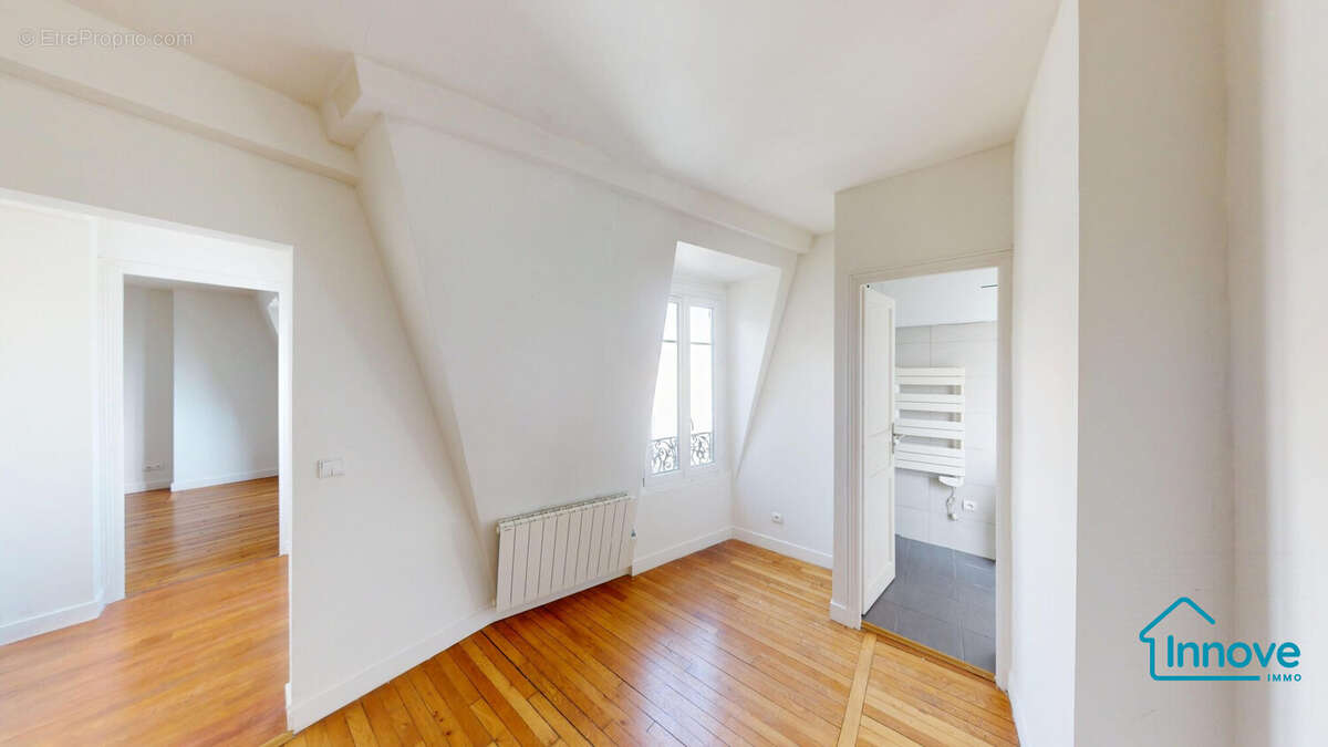 Appartement à PARIS-14E