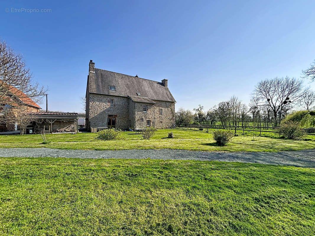 Maison à LE DEZERT