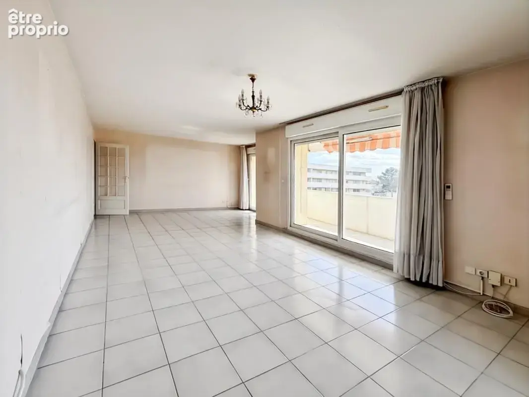 126 m² au dernier étage – Un appartement à réinventer selon vos envies - photo 6