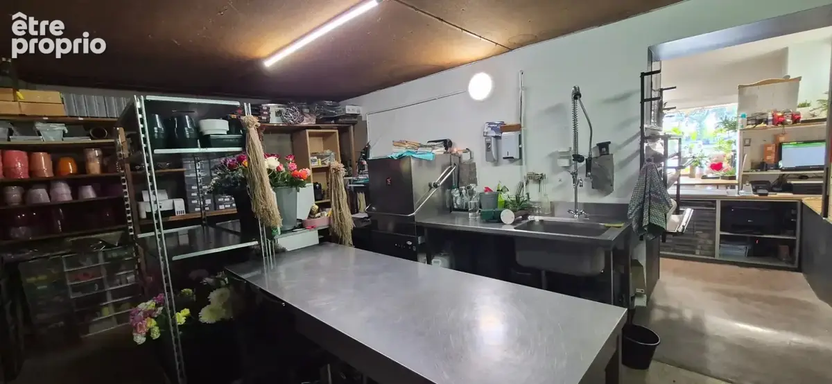 Fonds de commerce de fleuriste + immeuble à vendre à Gerzat (63) ! - photo 5