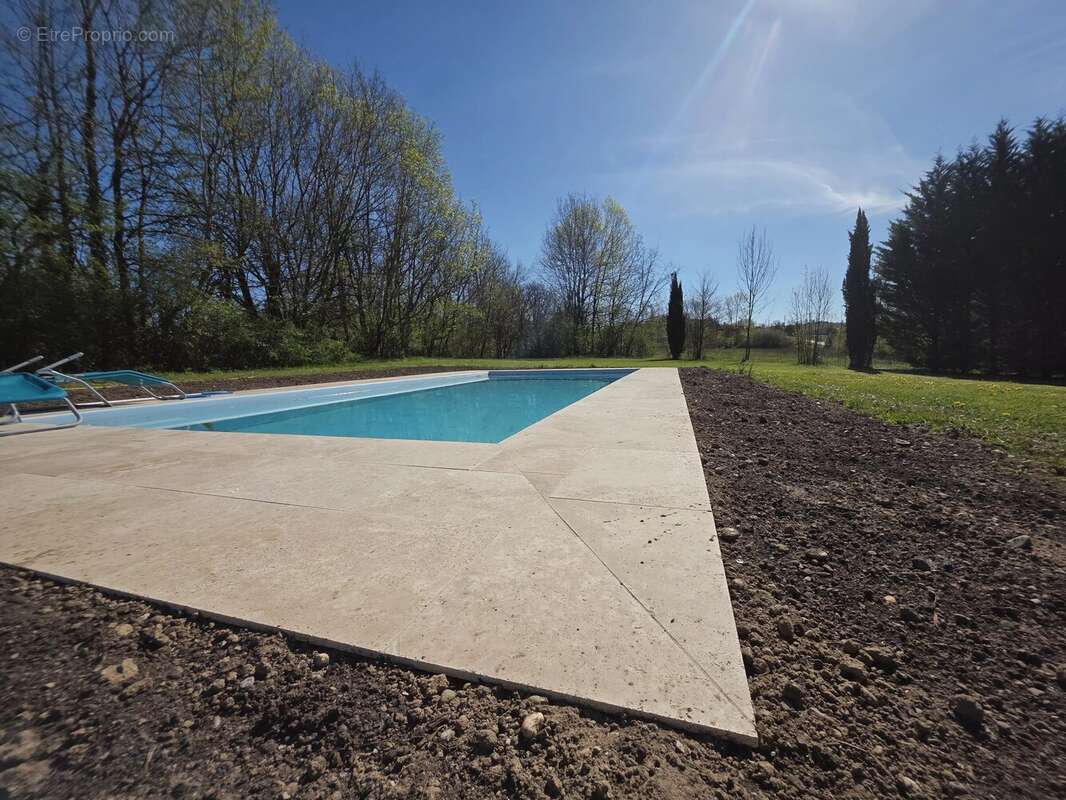 Charmante maison familiale avec dépendances dans un cadre paisible - photo 20
