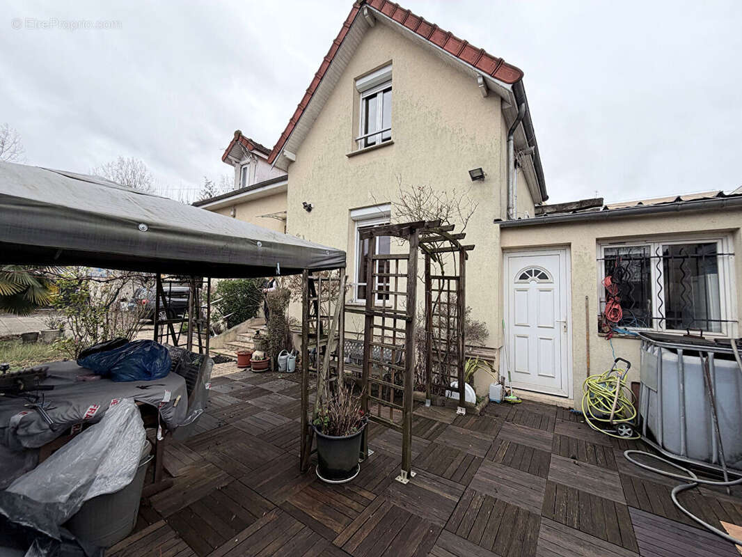 Maison à CHAMPIGNY-SUR-MARNE