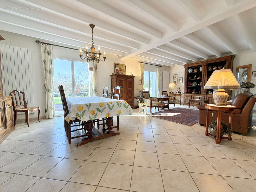 Maison à SAINT-SYLVESTRE-SUR-LOT