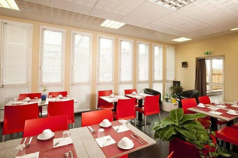 INVESTISSEMENT LOCATIF  Vitry-sur-Seine  Résidence Étudiante Les Estudines Pierre Sémard  5.37 de rentabilité - photo 7