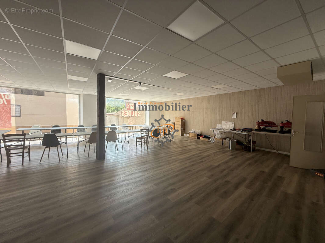 Vente Locaux à aménager Saint-Affrique - photo 4