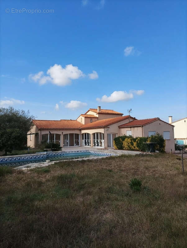 Maison à LAROQUE-DES-ALBERES