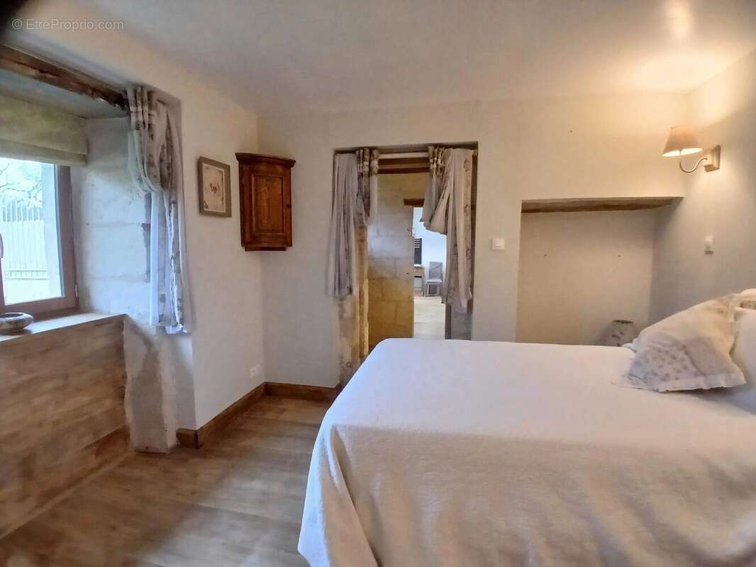 Maison à AUBETERRE-SUR-DRONNE