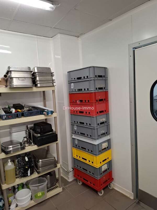 Commerce à SAINT-AMAND-LES-EAUX