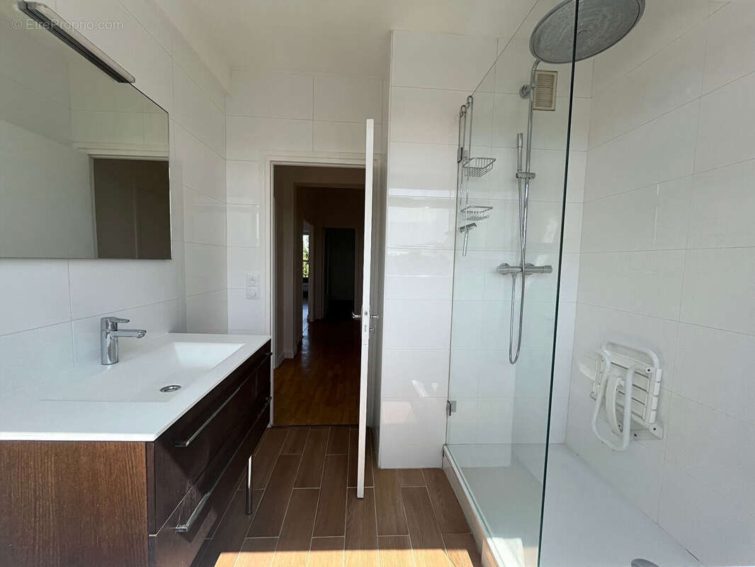 Appartement à LA MADELEINE