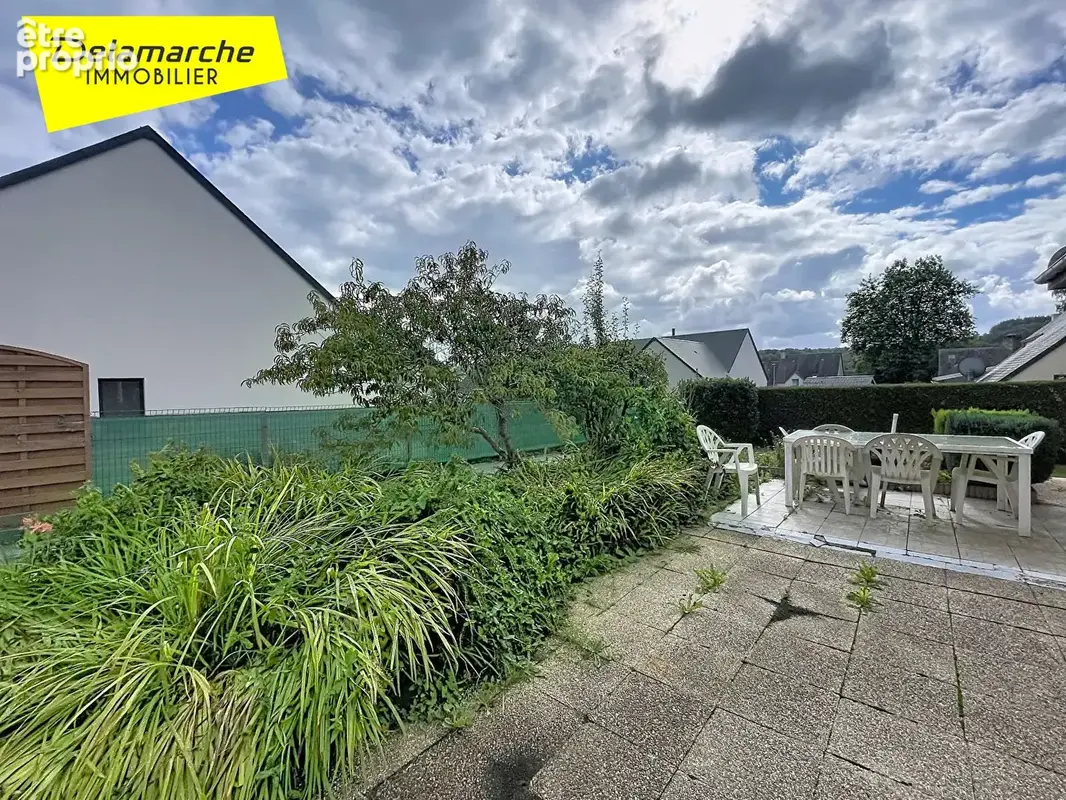 A VENDRE : Maison de plain pied dans le bourg de Gavray - photo 17