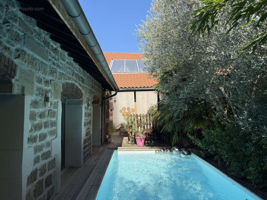 Maison à SAINT-ETIENNE