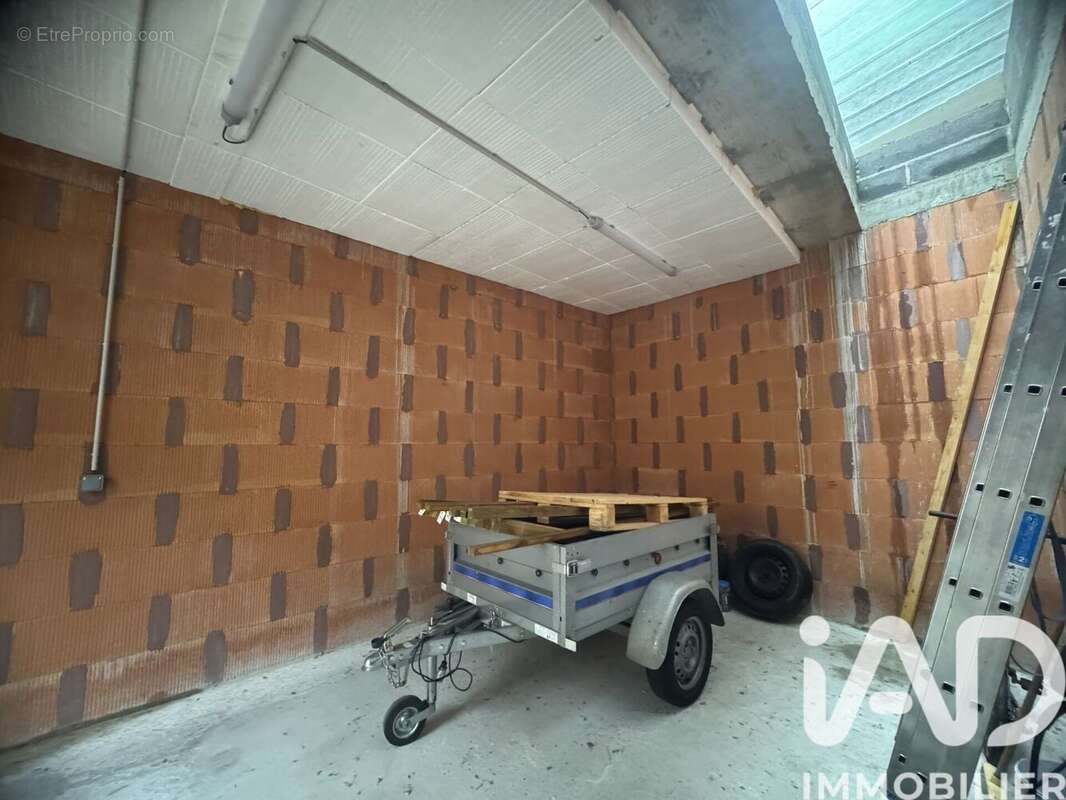 Photo 2 - Parking à CARAMANY