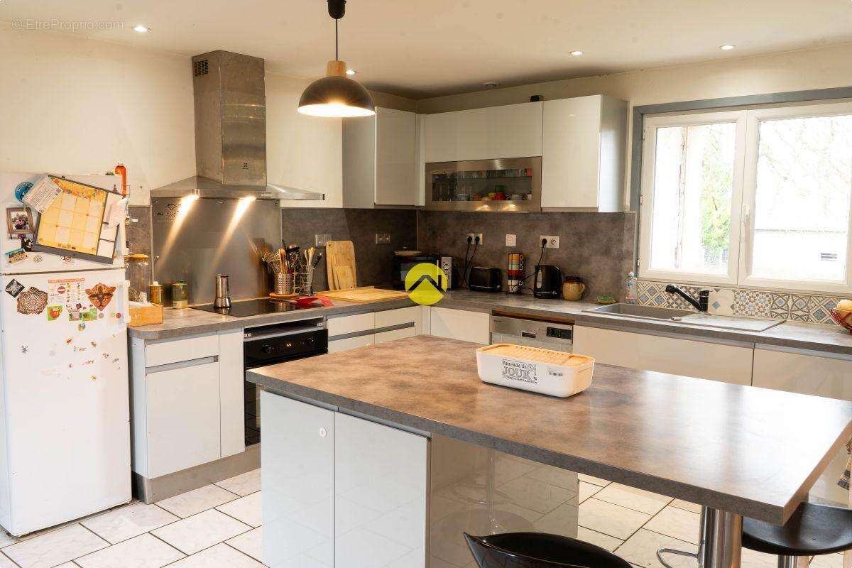 Maison à SAINTE-ALVERE