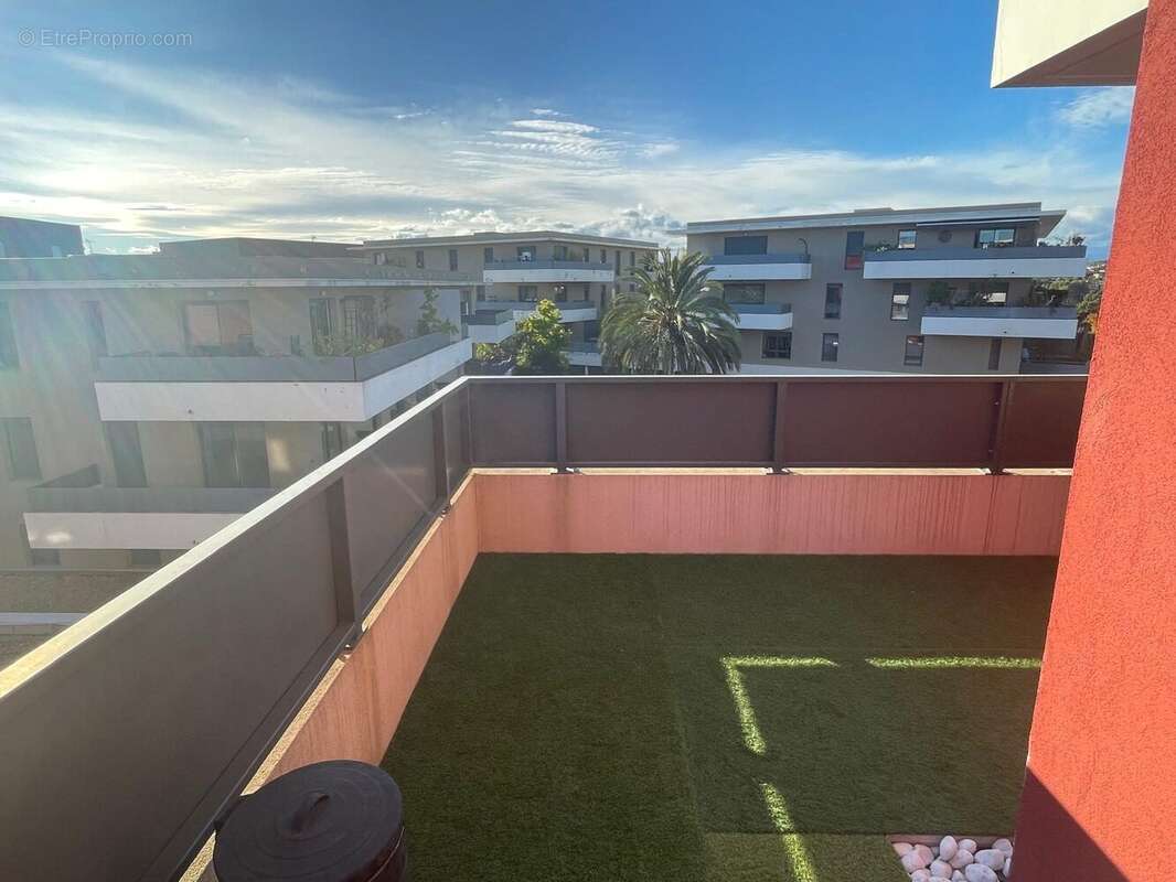 Appartement à JUVIGNAC