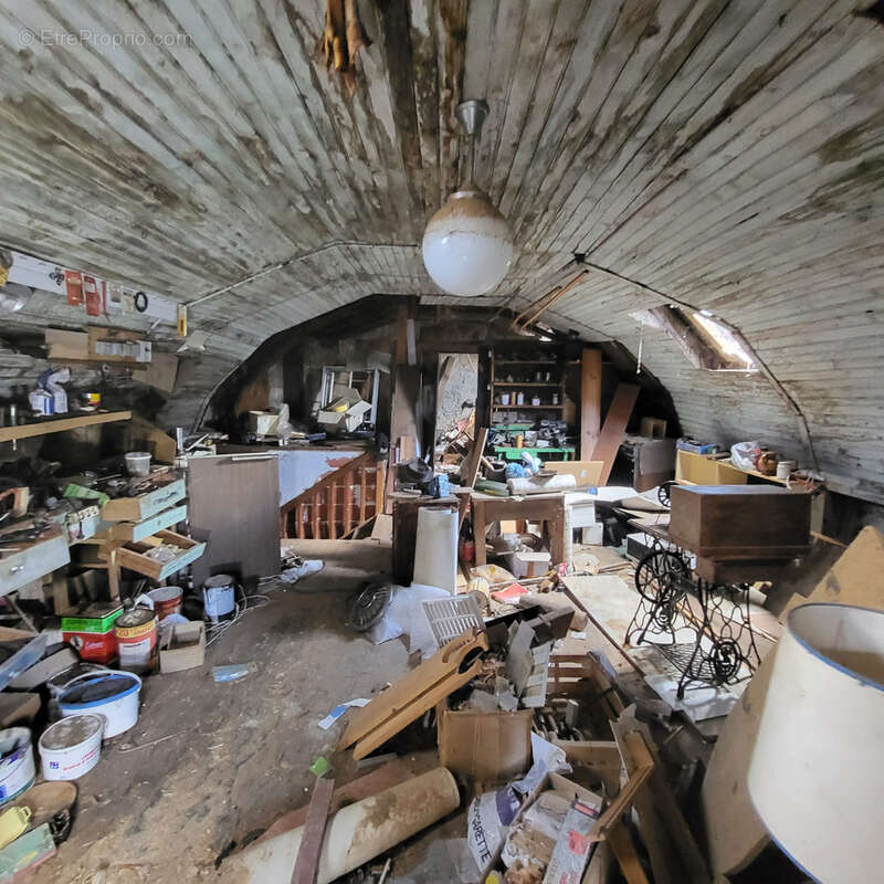 Maison de bourg à TRIZAC - photo 13