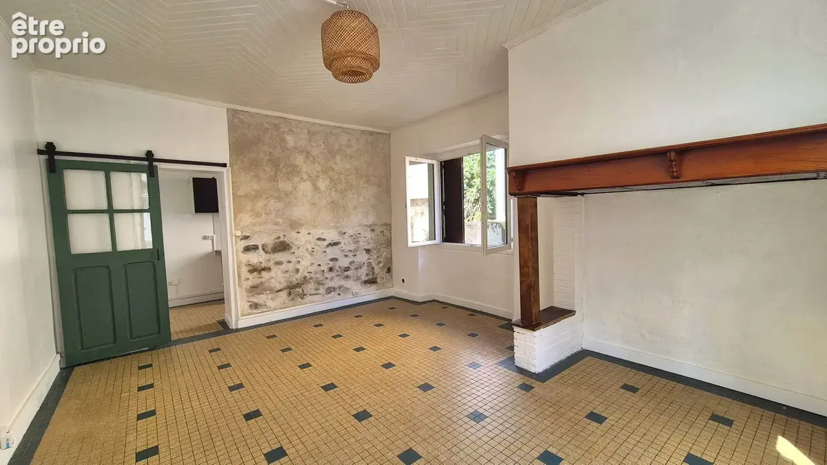 A VENDRE, LESTELLE-BETHARRAM, Maison de village 2 chambres de 97,78 m² sur une parcelle de 74 m² - photo 2