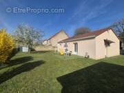 Maison à AIGUEPERSE