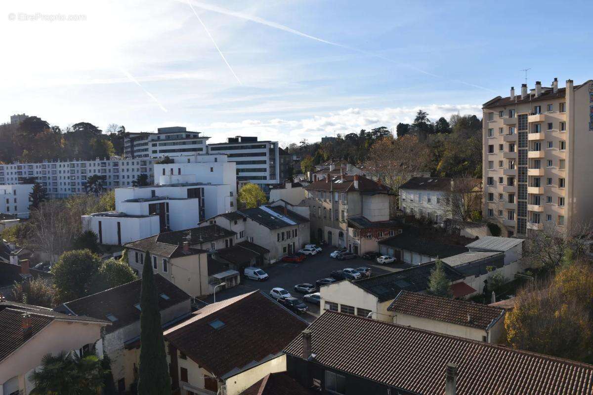 Appartement à LYON-9E