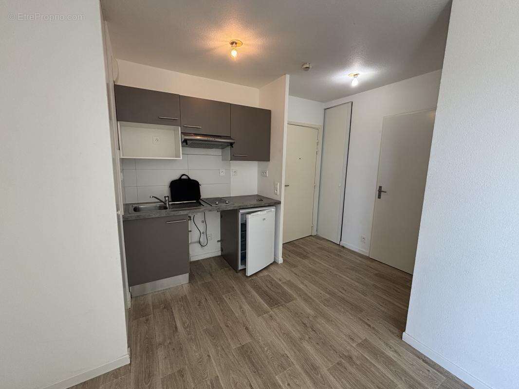 Appartement à FARGUES-SAINT-HILAIRE