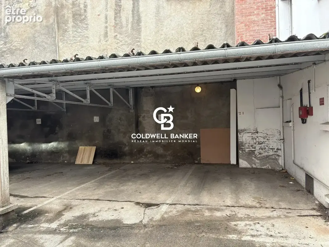 Nantes centre ville graslin – place de parking couverte securisee - photo 4