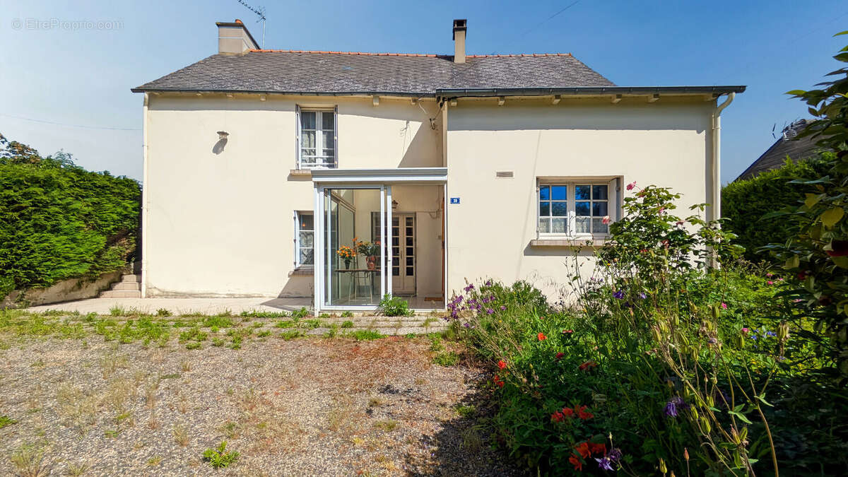 Maison à PLEUGUENEUC