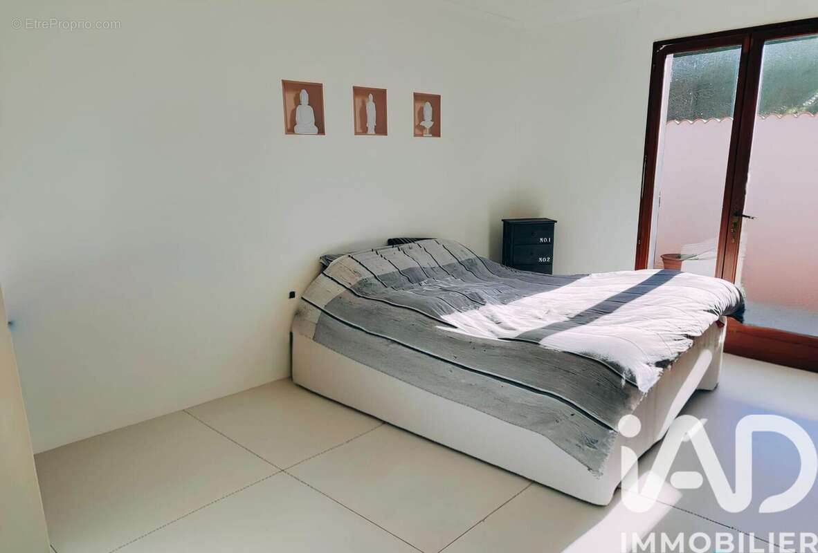 Photo 5 - Maison à ENSUES-LA-REDONNE