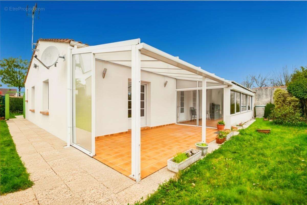 Maison à BOUGUENAIS