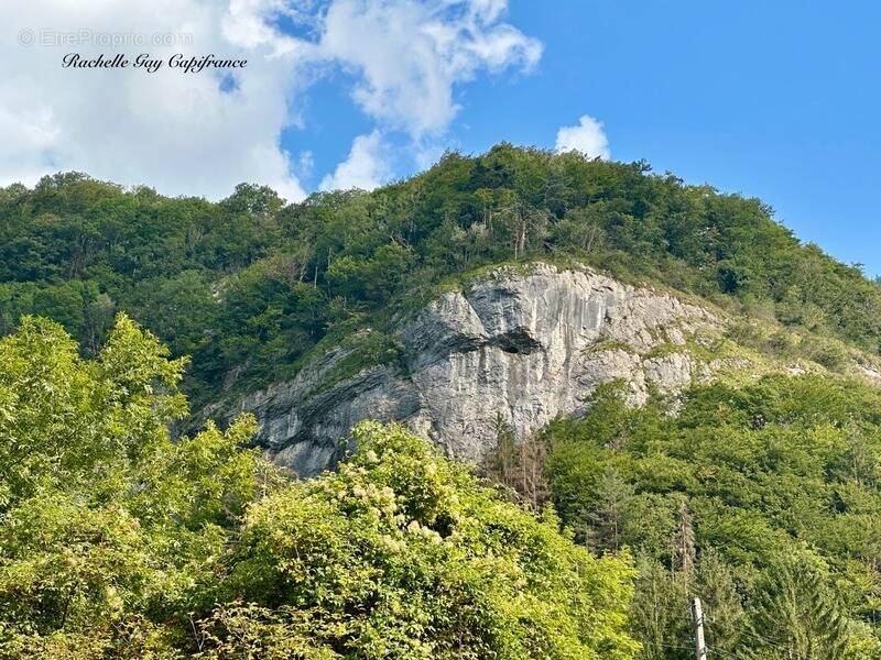 Terrain à MAGLAND