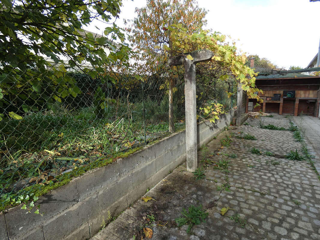 Maison à SAINT-DOULCHARD
