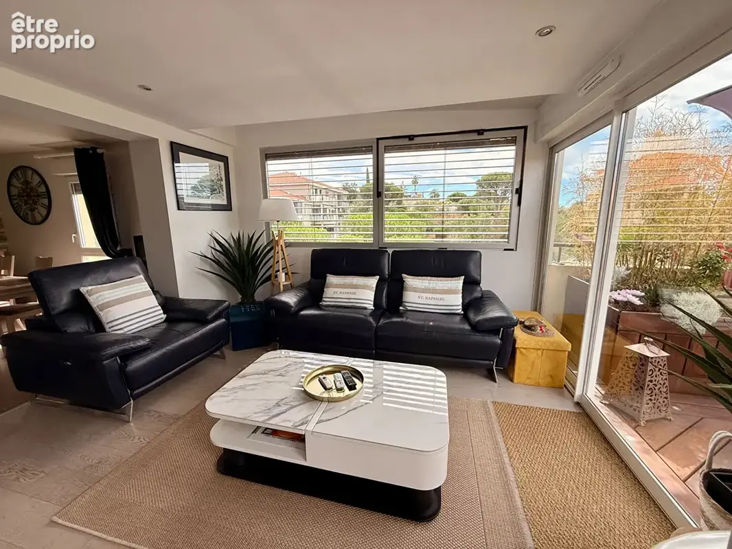 Fréjus - Villa sur le toit T4 103 m² - Terrasse 50m², Jacuzzi, Garage - Dernier étage - photo 6