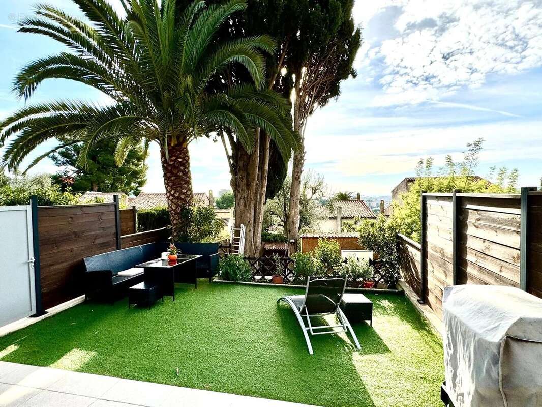 Maison à MOUGINS