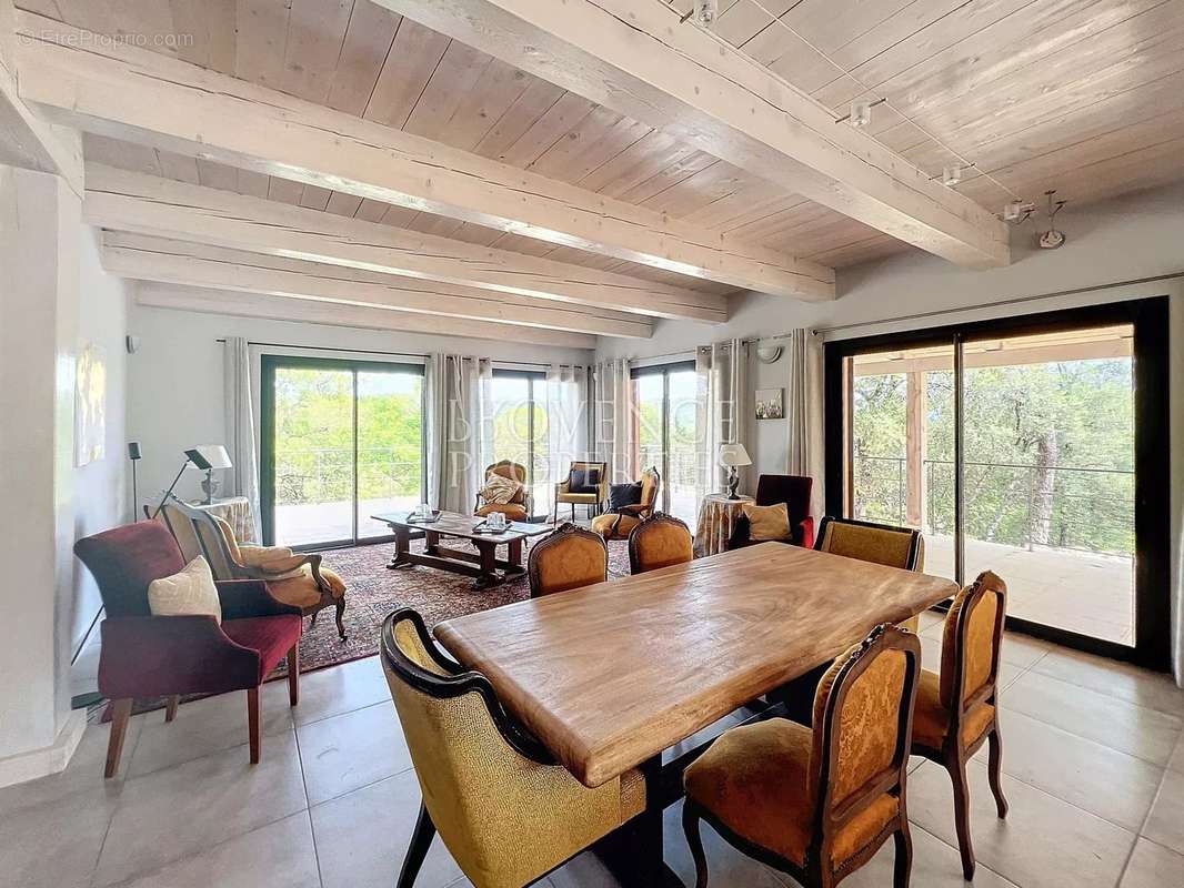 Maison à CHATEAUVERT