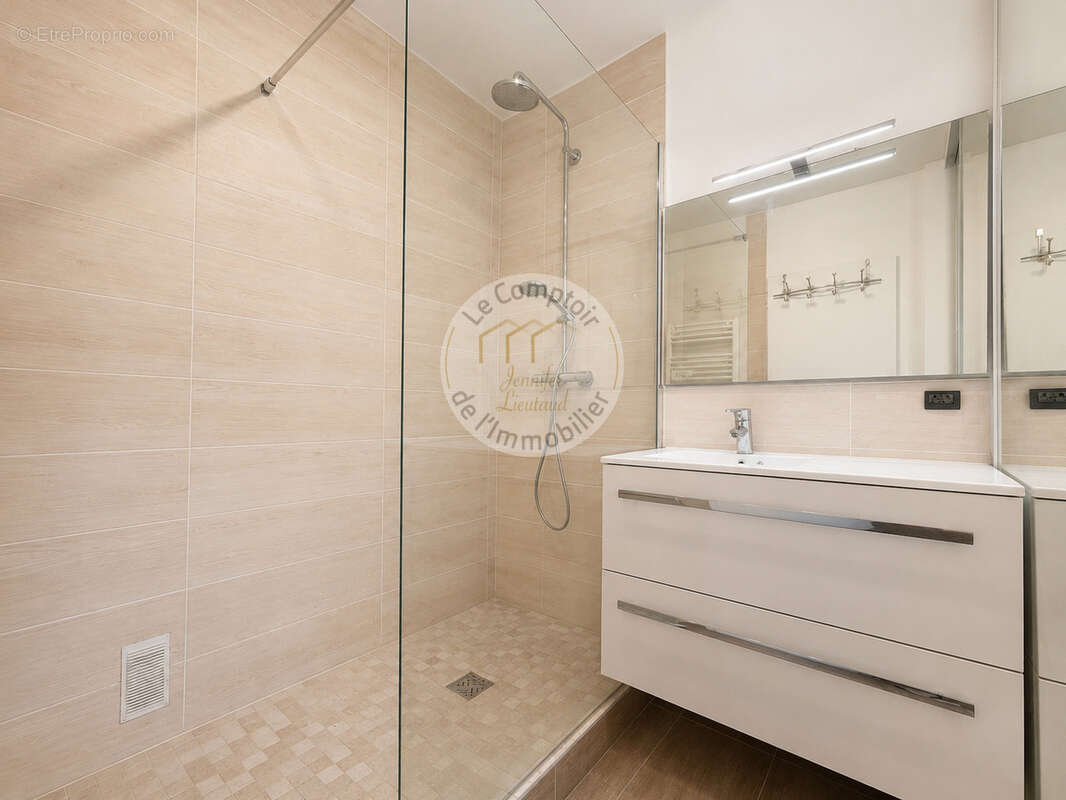 Appartement à MARSEILLE-9E