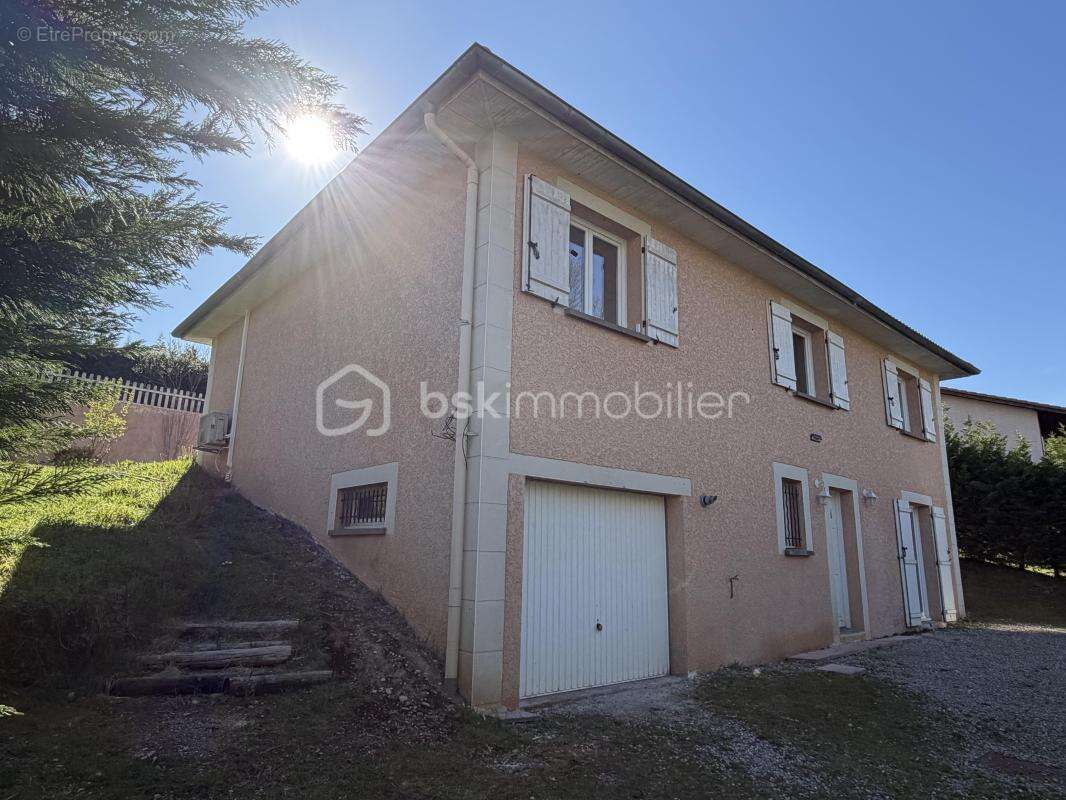 Maison à VILLEFONTAINE