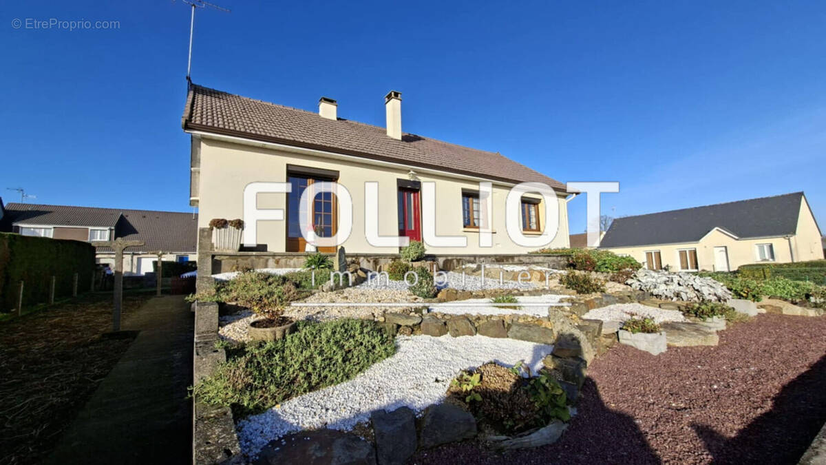 Maison à LA HAYE-PESNEL