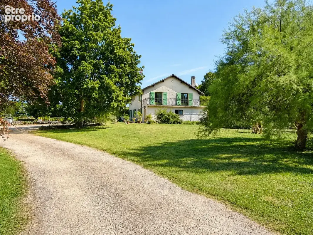 Maison à MONTEIGNET-SUR-L'ANDELOT