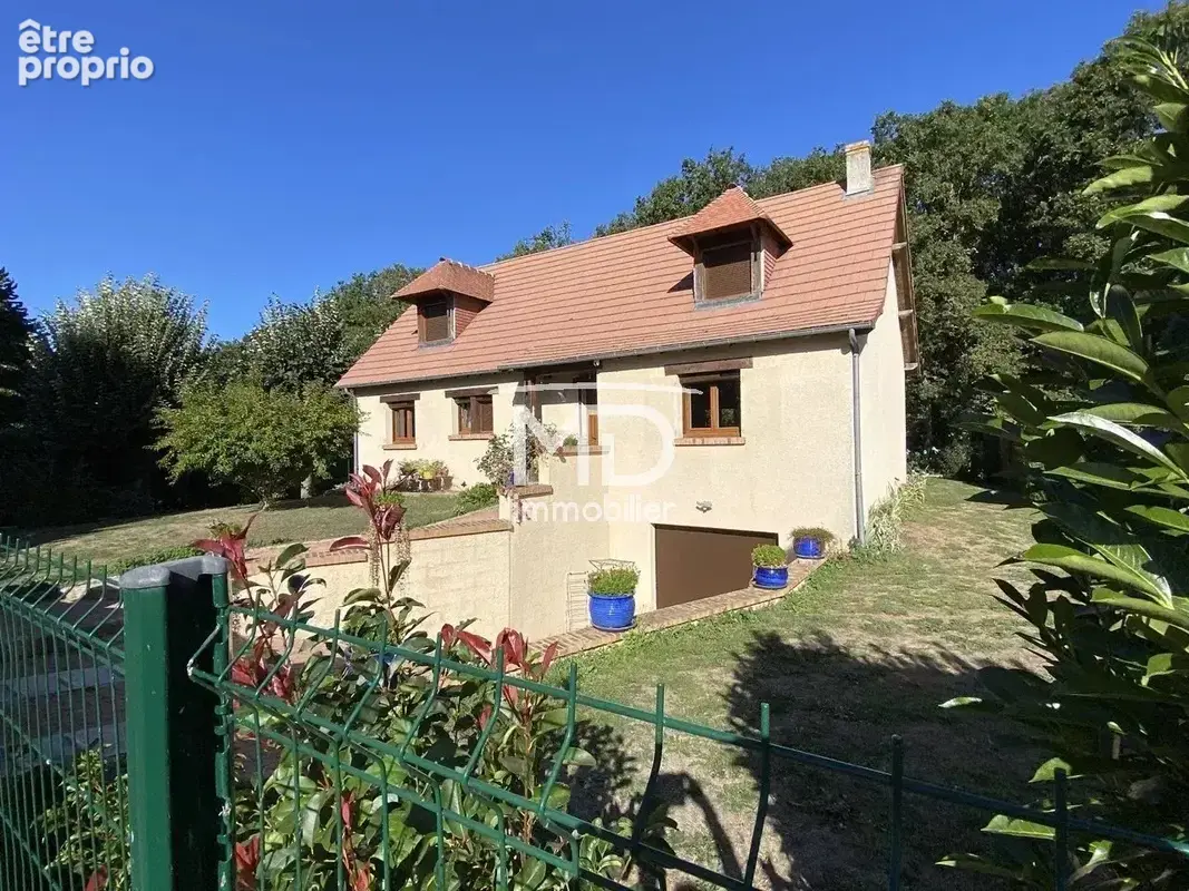Evreux saint michel - maison t6 sur sous-sol - photo 1