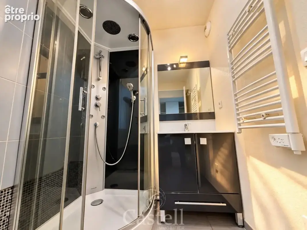 *** Appartement 2 pièces, terrasse et parking privé *** - photo 7