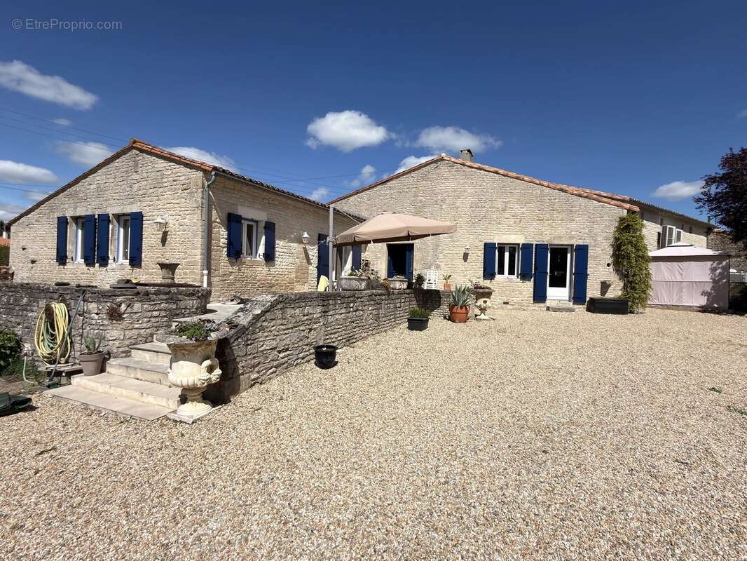Maison à VILLEFAGNAN