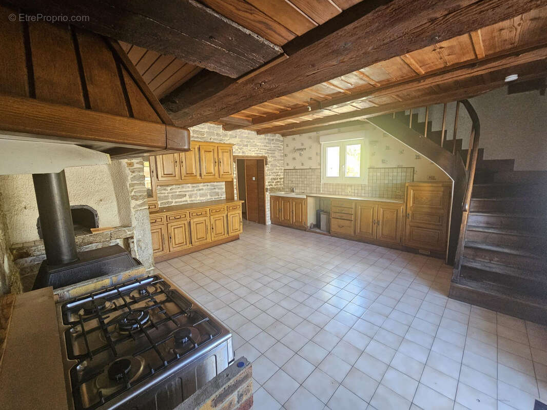 Maison à VERNIERFONTAINE