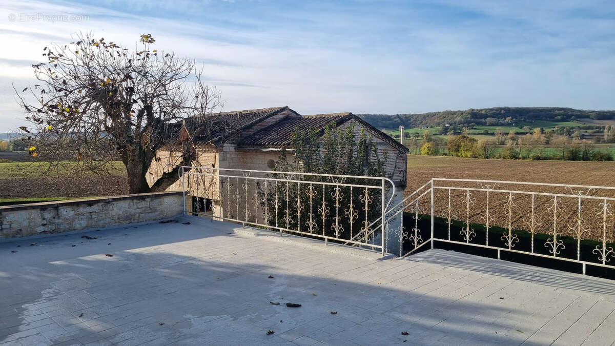 Maison à LAUZERTE