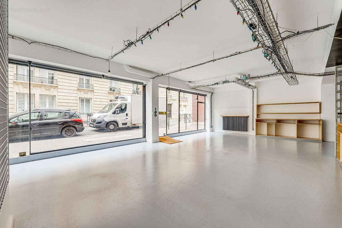 Commerce à PARIS-16E